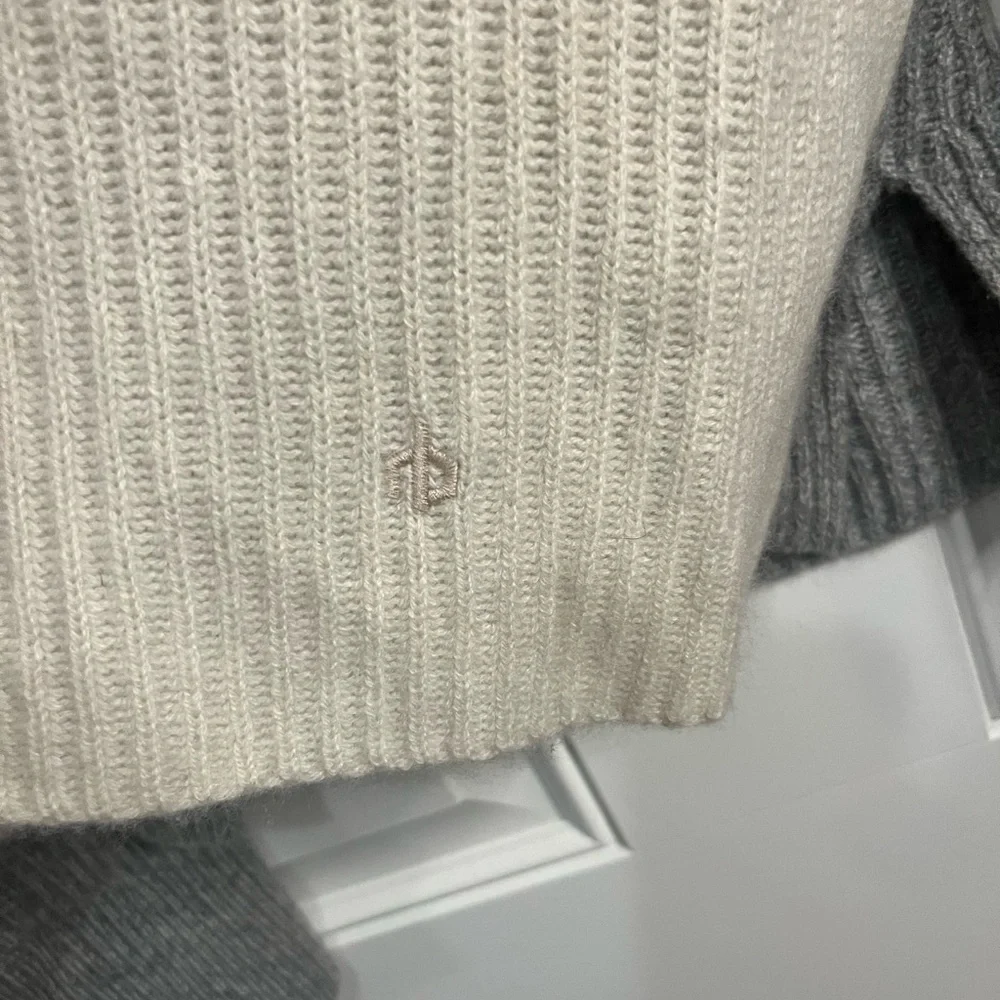 RAG & BONE
Pierce Colorblock Rib Cashmere Boxy Fit Knit Half Zip Sweater Gray XS - Picture 6 of 13